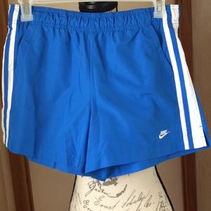 niki Blue and White shile shorls polyester